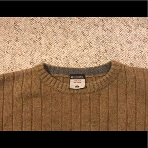 Men’s Columbia sweater, Medium